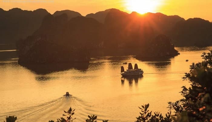 du-lich-ha-long-mua-nao-dep (5).jpg